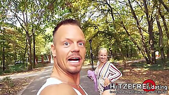 Unknown Man Meets Jana Schwarz On Hitzefrei.Dating And Has Sex In A Park