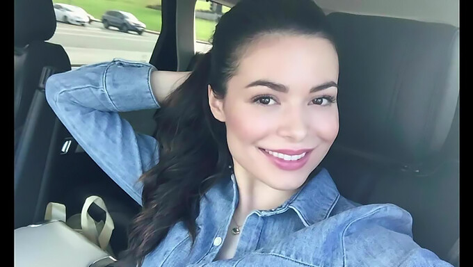 Le Seducenti Foto Di Instagram Di Miranda Cosgrove Provocano Piacere Da Sola