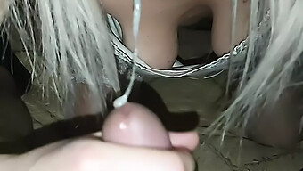 Pov Video Van Een Jonge Amateur Die Haar Zus Helpt Met Het Maken Van Een Zelfgemaakte Porno Voor Haar Vriendje